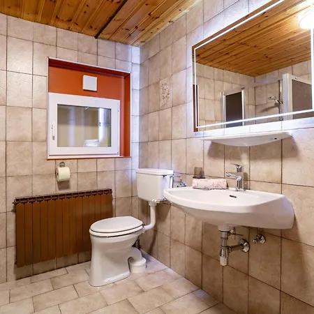 Nachtschatt * فغن