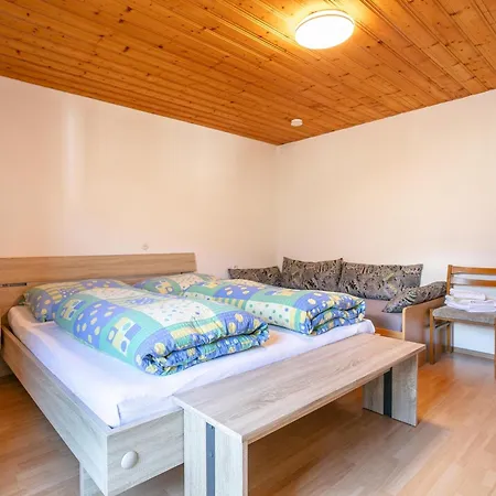 Nyaraló Nachtschatt